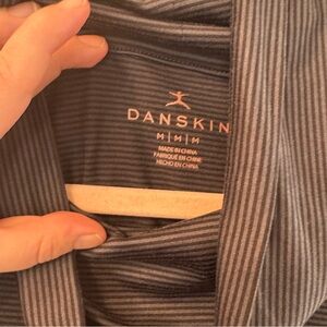 Danskin Cowl Neck Pullover‎